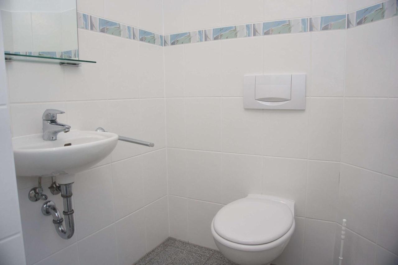 Balkon Mit Traumhaften Meerblick, Gratis Nutzung Vom Ahoi Erlebnisbad Und Sauna In Sellin Duenenhaus Fewo05 Goehren  Ngoại thất bức ảnh